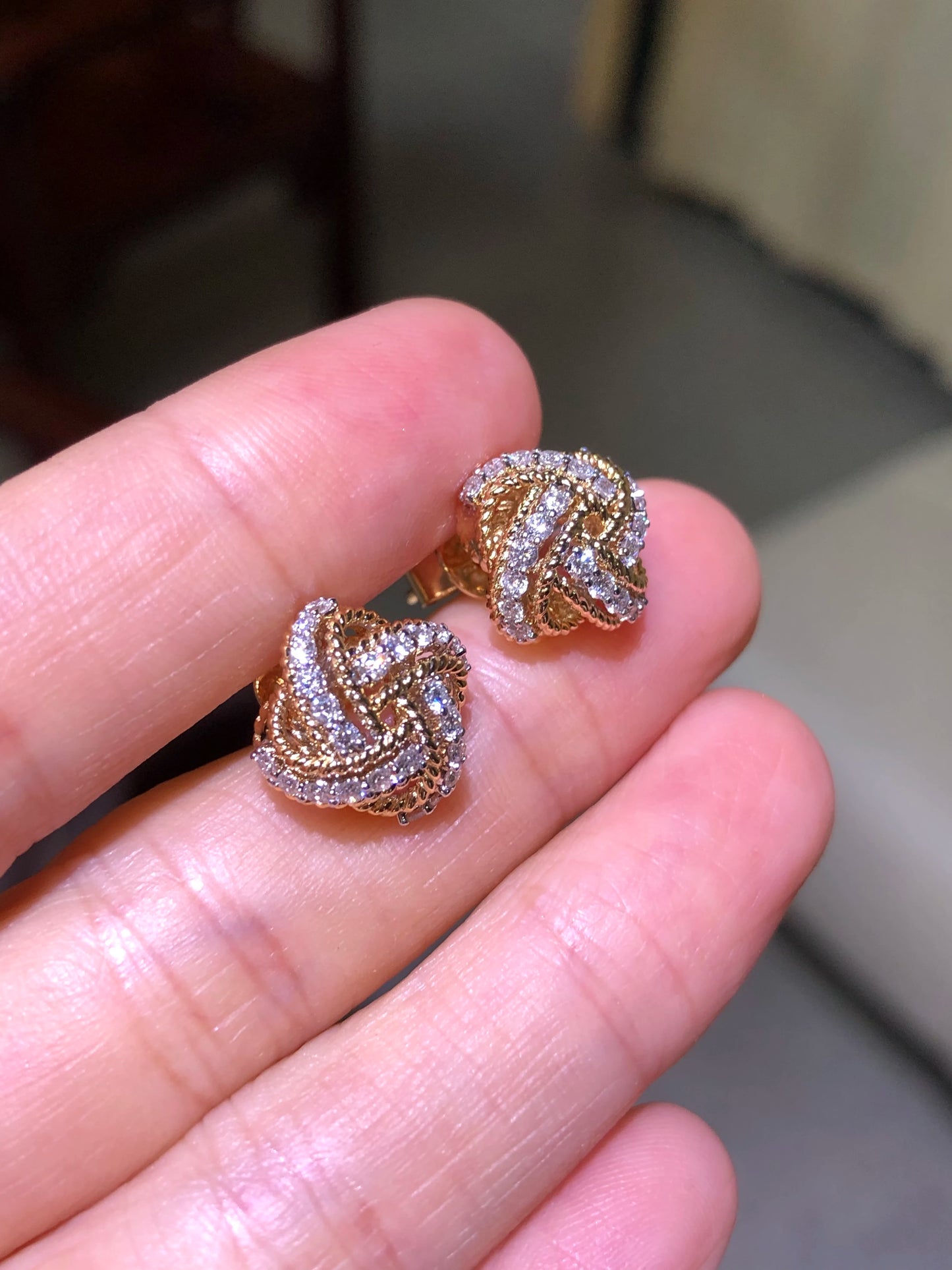 Ins Style Twist Design Earrings 18k Two Tone Gold Natural Diamonds Vintage Fine Jewelry