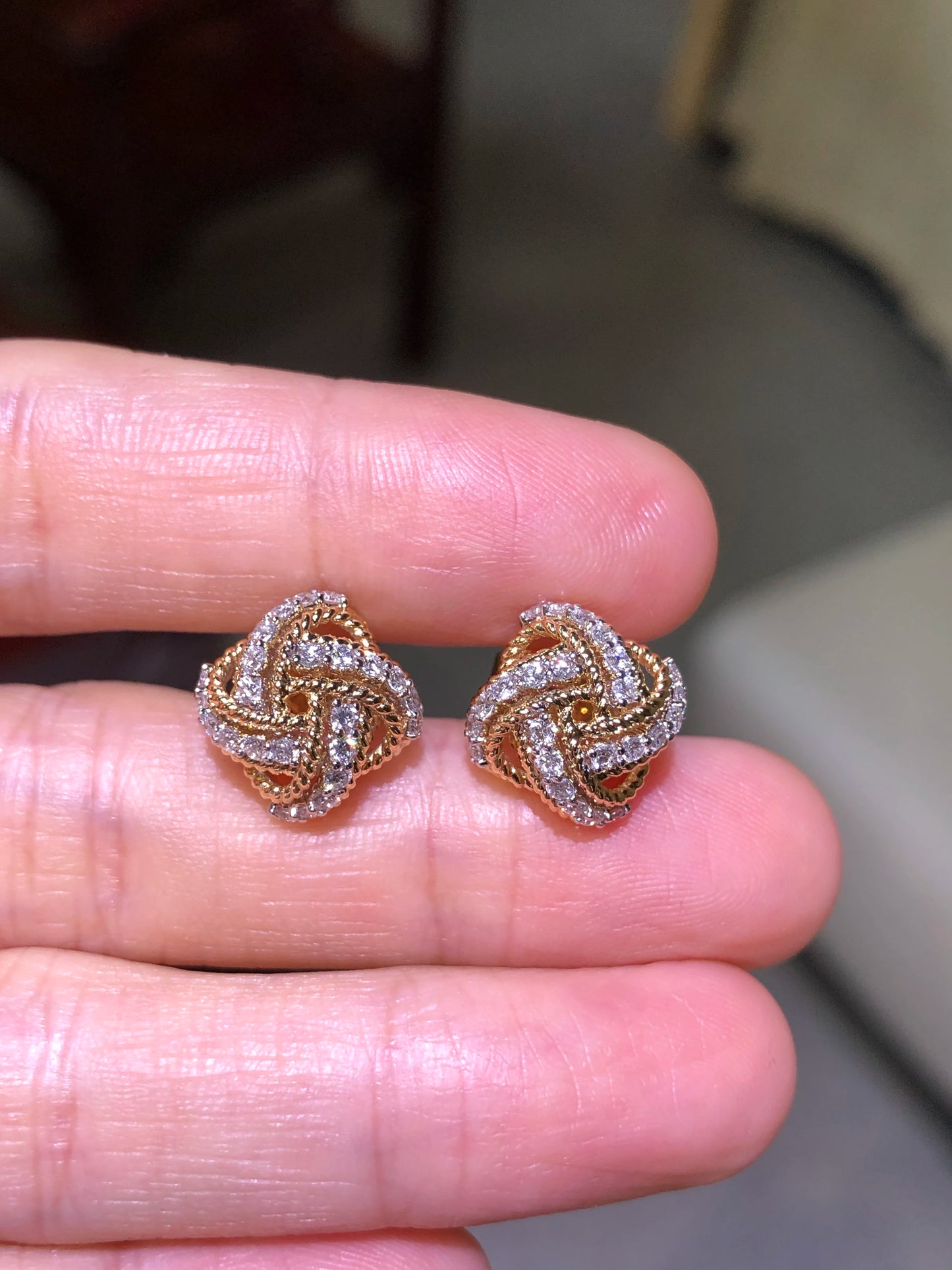 Ins Style Twist Design Earrings 18k Two Tone Gold Natural Diamonds Vintage Fine Jewelry