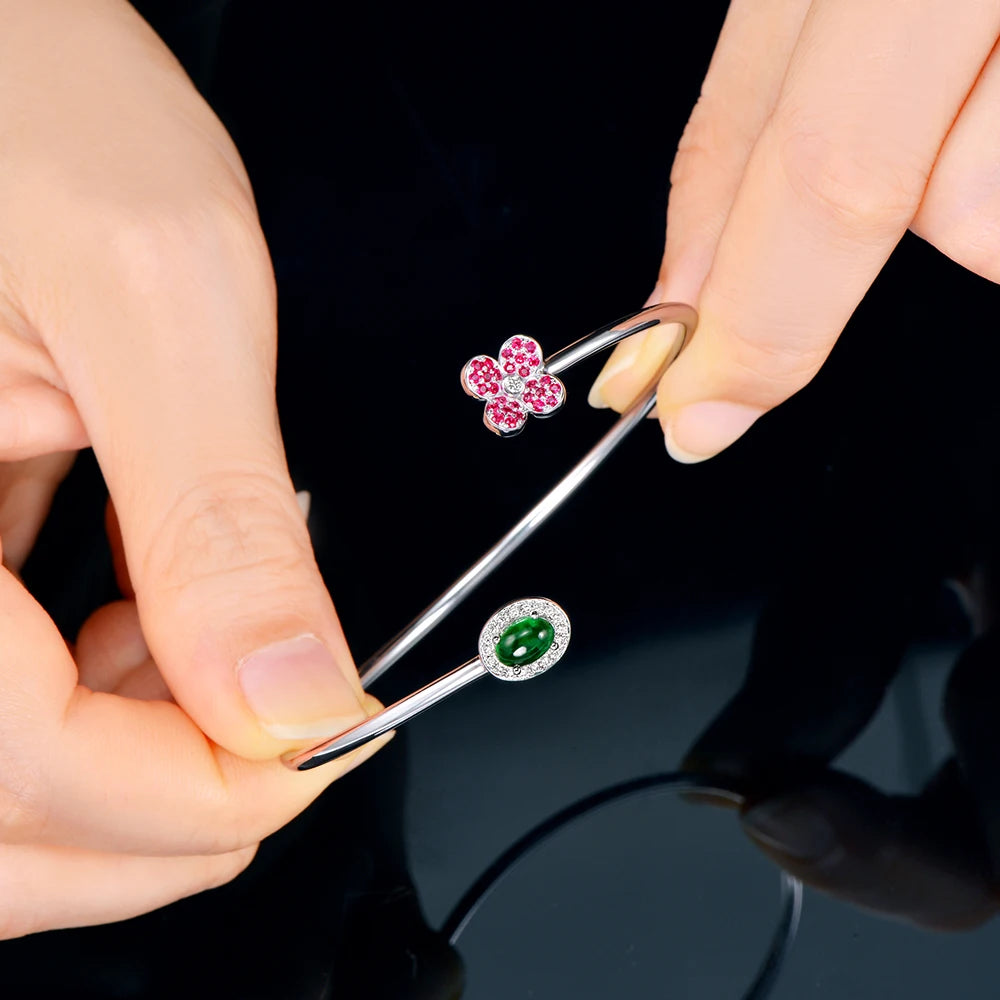 Jewelry 0.68ctw Oval Natural Emerald & 0.18ct Ruby 0.11ct Pave Diamond 18K White Gold Gemstone Bracelet
