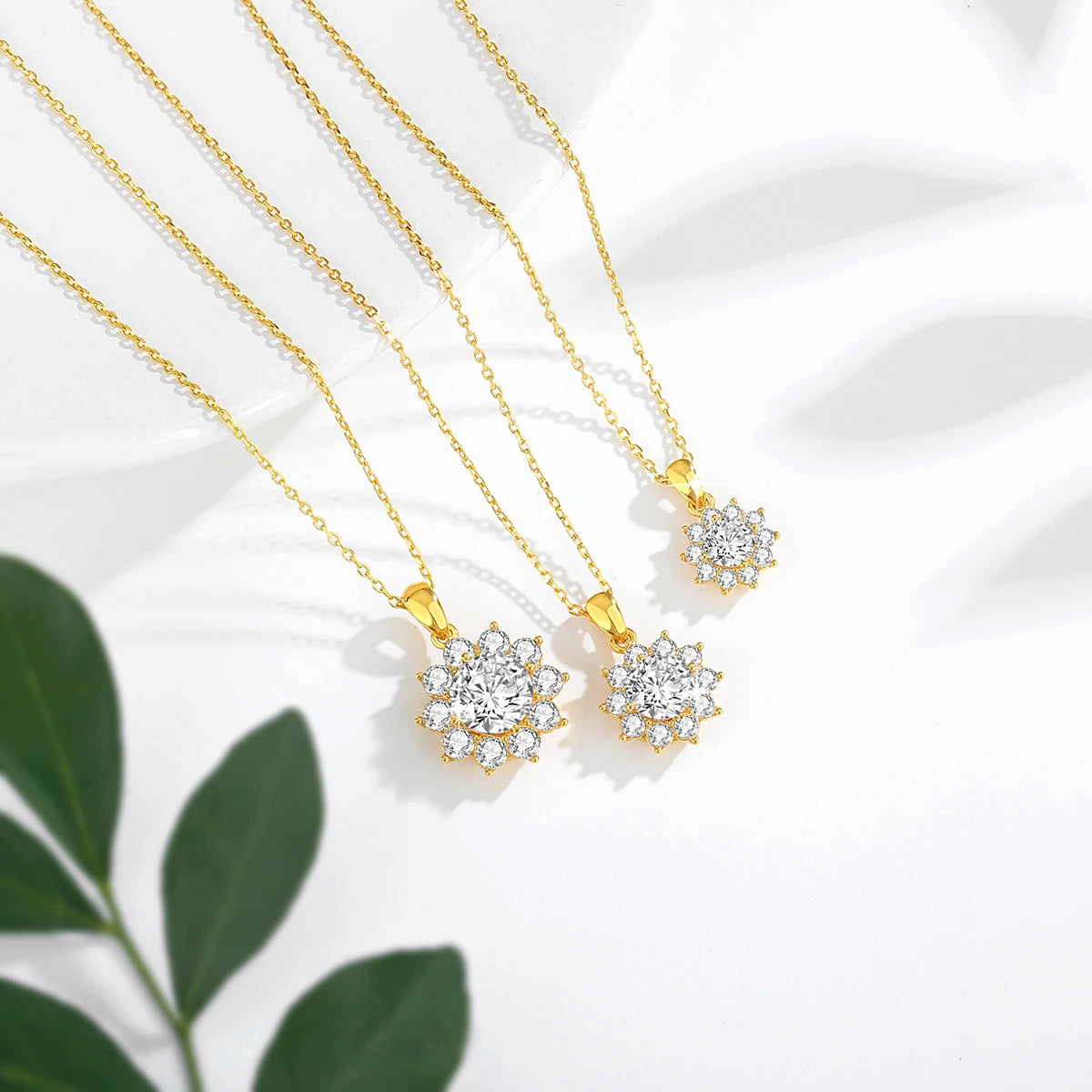 Original Design 18K Gold Moissanite Pendant 2ct VVS1 AU750 Bauhinia Necklace for Women Anniversary Party Gift Trendy Jewelry