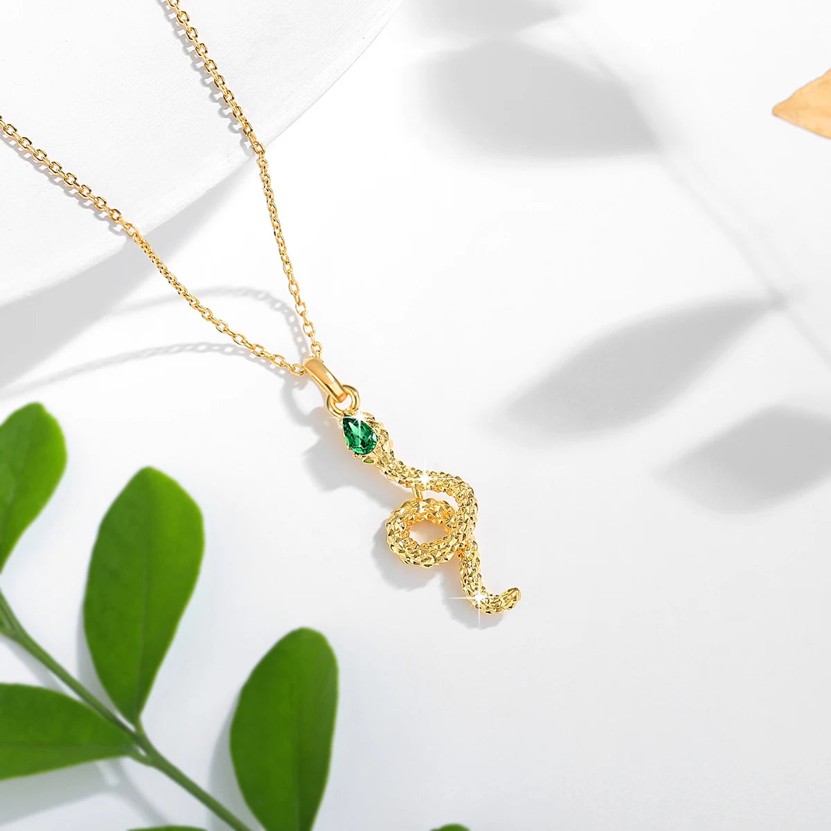 Design 18K Genuine Gold Snake Necklace Natural Diopside Pendant Exquisite Jewelry for Women Anniversary Gift