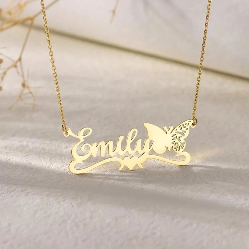 Customized Stainless Steel Butterfly Style Name Necklace, A Lightweight And Luxurious High-quality Necklace, To Surprise Couple.