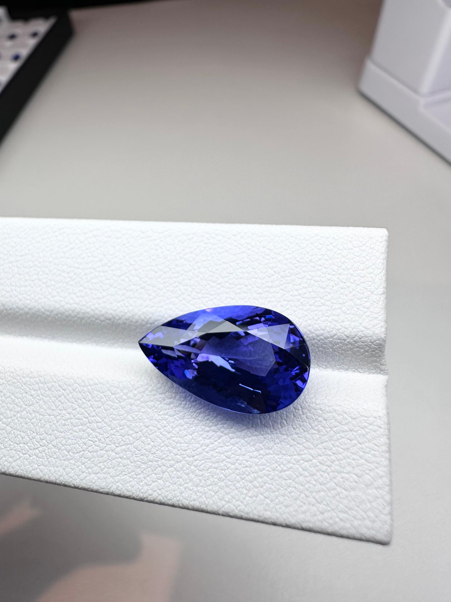 Natural Tanzanite Vivid Blue Pear Shape Brilliant Cut 9.66ct VVS Loose Gemstone Customize
