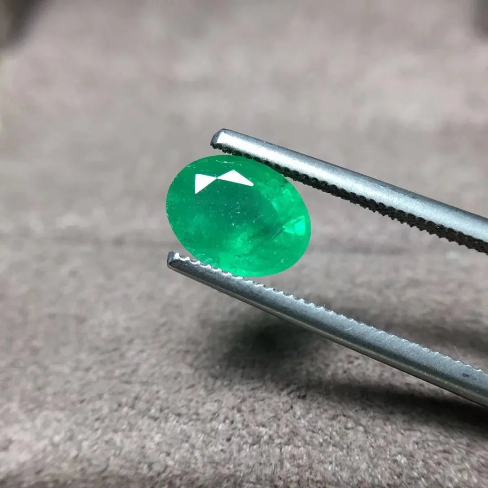 1.6 carat Natural Emerald Loose Stone Bare Stone 7mm*9mm AAAA emerald stone
