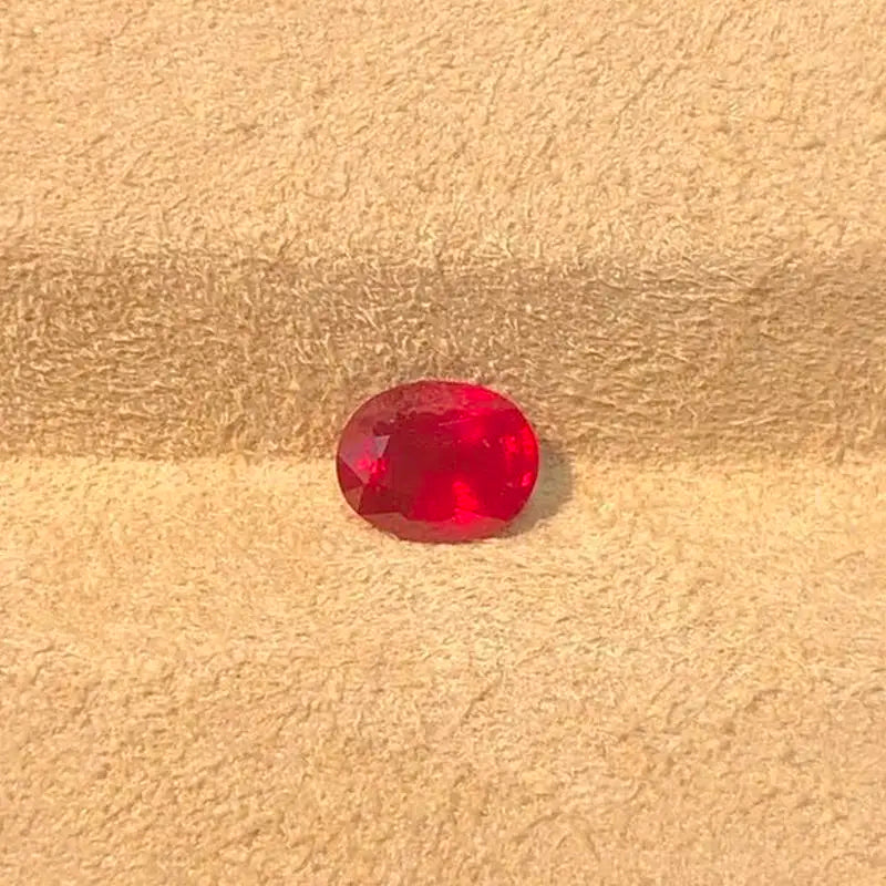 Natural Ruby PigeonBlood red RUBY Oval size 4x5mm weight about 0.5ct red PigeonBlood color is gorgeous diamonds generally shine