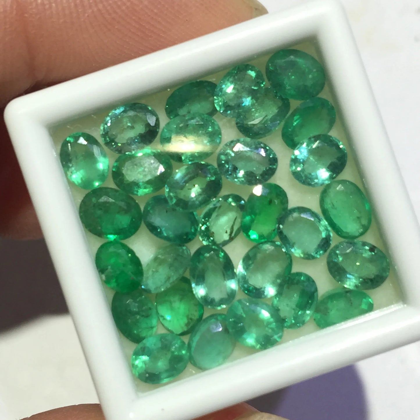 Real Natural emerald gemstones used for ring necklace earrings bracelet pendant Colombia AAAA4M*5MM gem In bulk1pcs/lot
