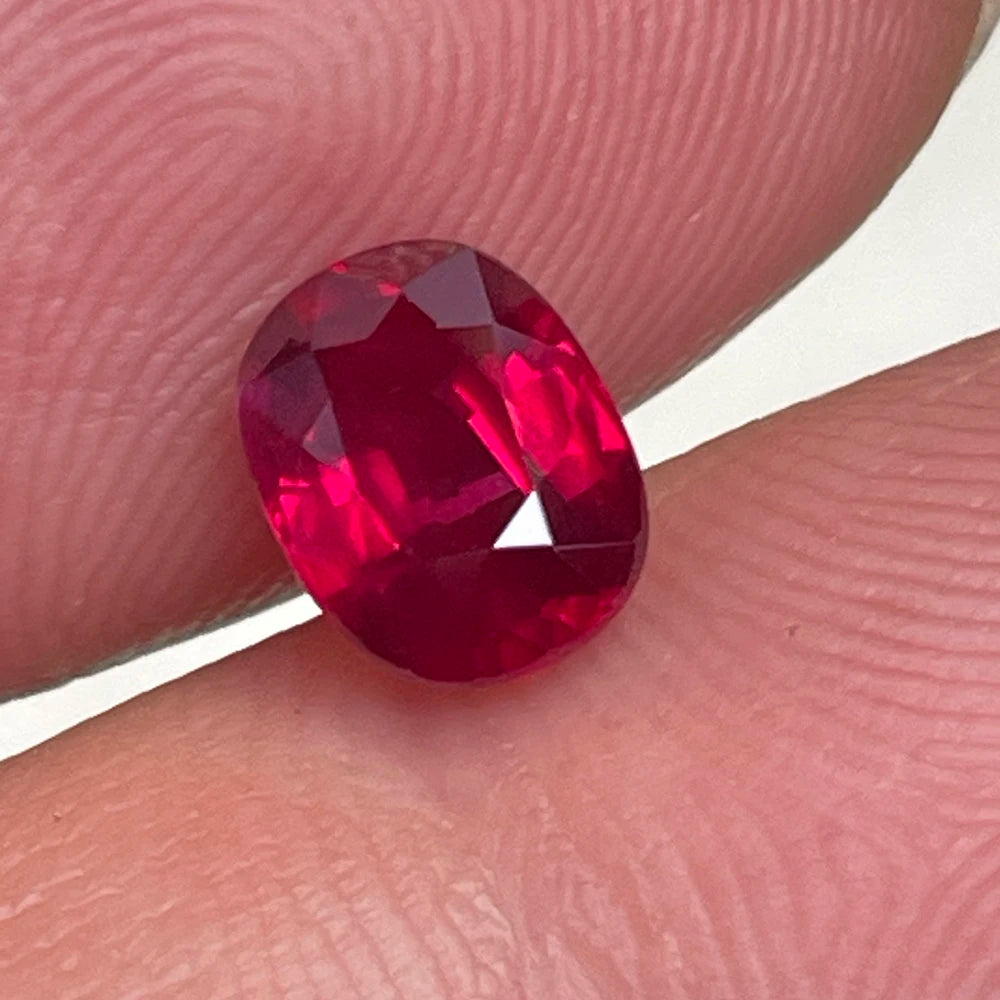 Ruby Gemstone Natural Ruby Pigeon Blood Ruby 2.1ct Oval No Heating AIGS Certificate Ring Pendant Earth High And Customization