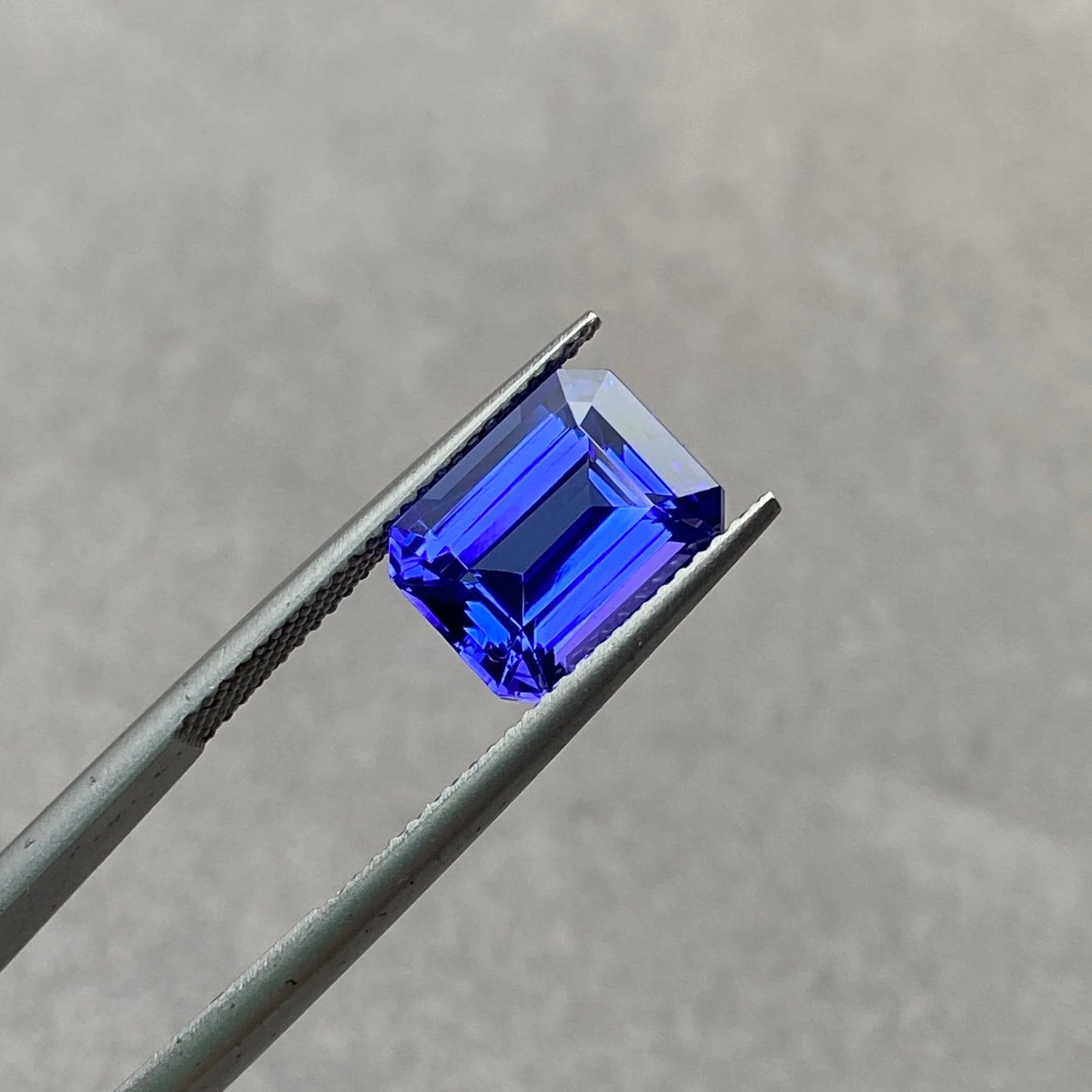 Vivid Blue Natural Tanzanite Small octagonal Cut 4.58ct VVS Loose Gemstone Customize
