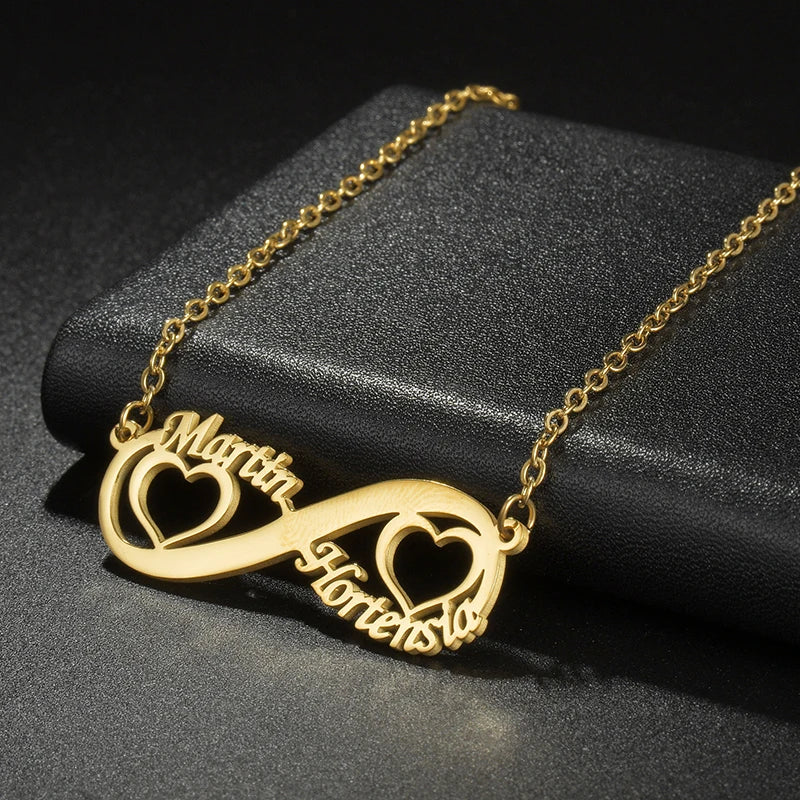 Auxauxme Colliers Personnalisés avec Nom pour Femmes en Acier Inoxydable Pendentif Coeur Infini Personnalisé Couple Ami Bijoux Cadeaux