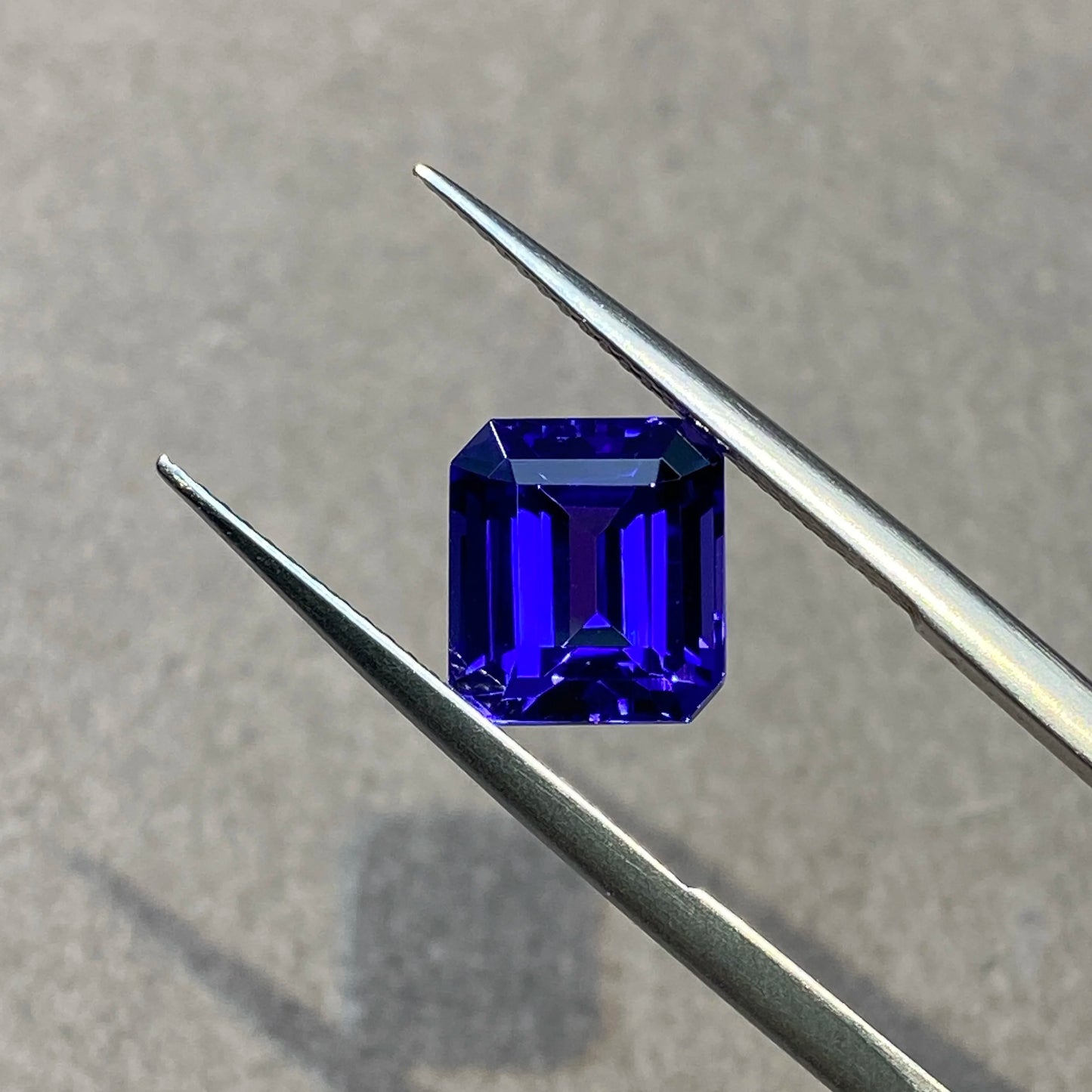 Vivid Blue Natural Tanzanite Small octagonal Cut 3.96ct VVS Loose Gemstone Customize