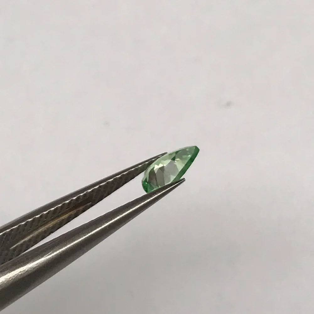 Natural Tsavorite Loose Gemstone Pear 4*6mm Good Color for Silver Gold DIY Jewelry Making Mounting