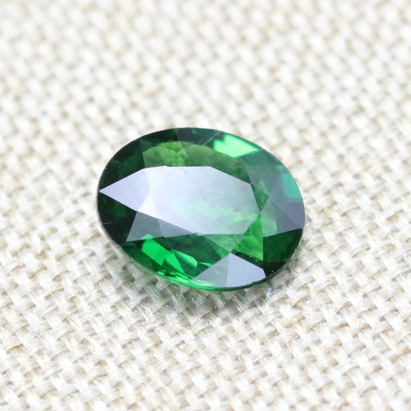 Gemstone 1.3ct Tsavorite Garnet Oval8.15X6.80X2.92mm Private Custom Ring Pendant Earring Main Stone Natural Untreated