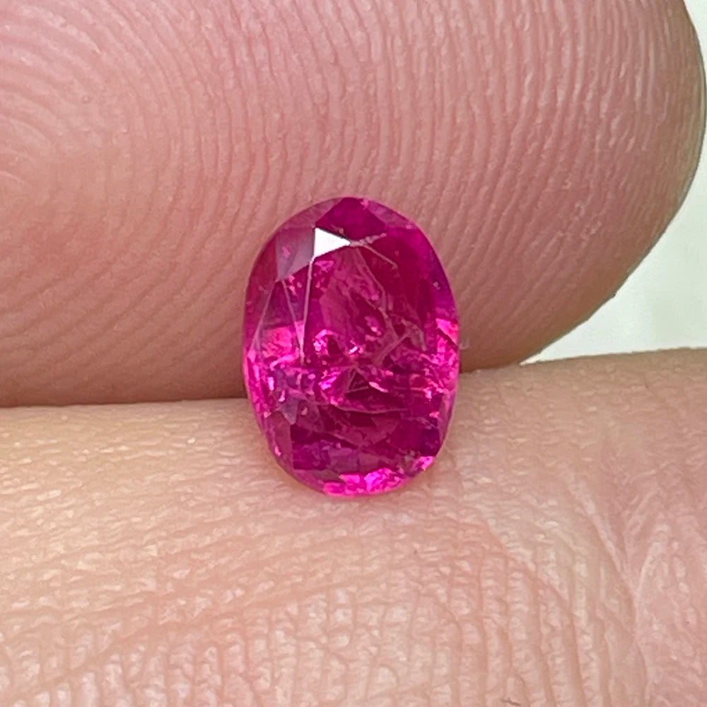 Ruby Gemstone Natural Ruby Myanmar Origin Strong Fluorescence0.95ct Oval Pigeon Blood UsedFor Ring Pendant Earring Jewelry Desig