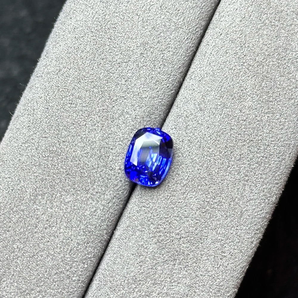 2.05ct Sri Lankan natural unburned sapphire, Royal Blue AIGS certificate, ring pendant, brooch set with main stone and matching