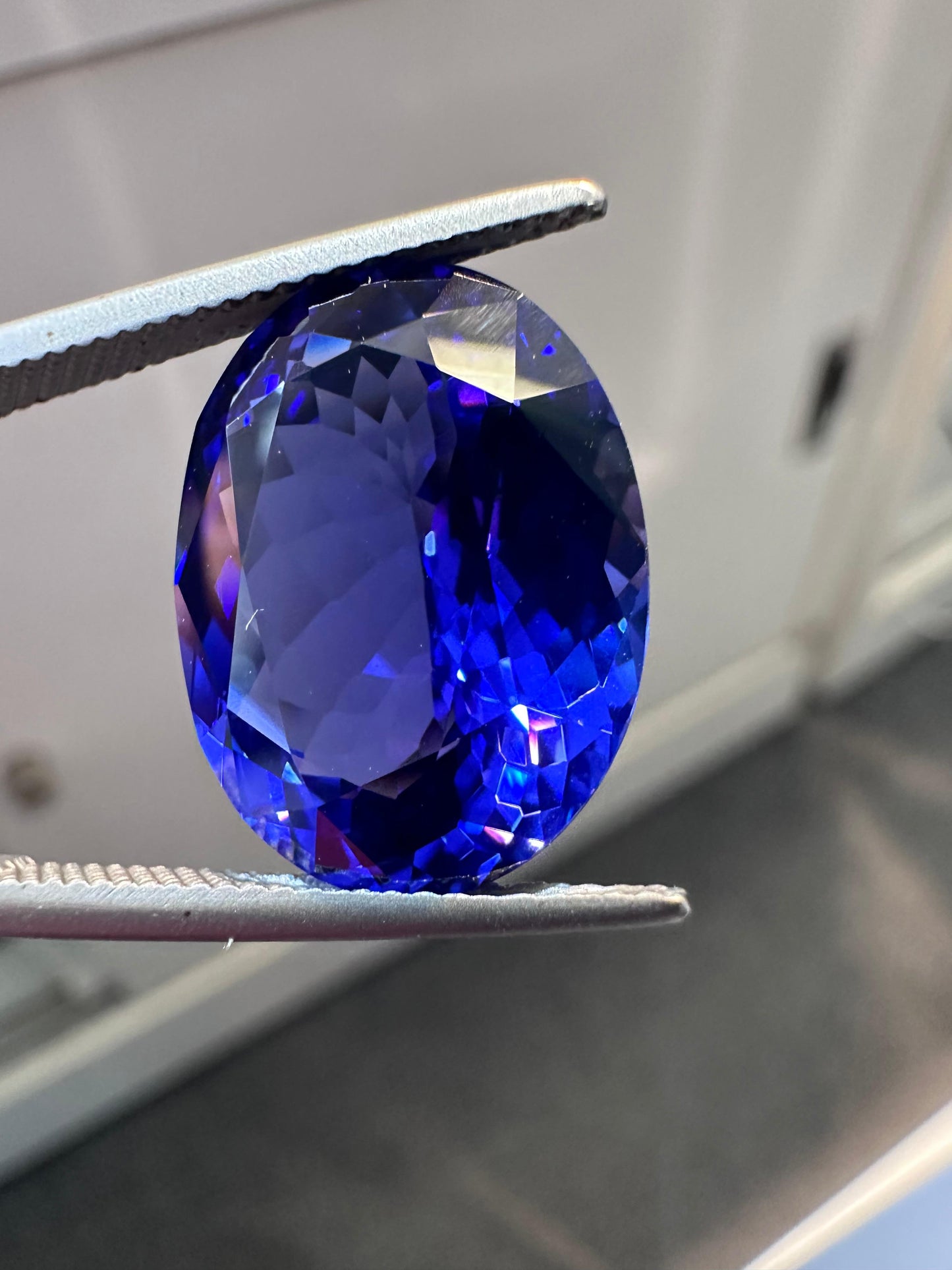 Royal Blue Elegant Tanzanite Blue Oval Brilliant Cut 12.56ct Loose Gemstone