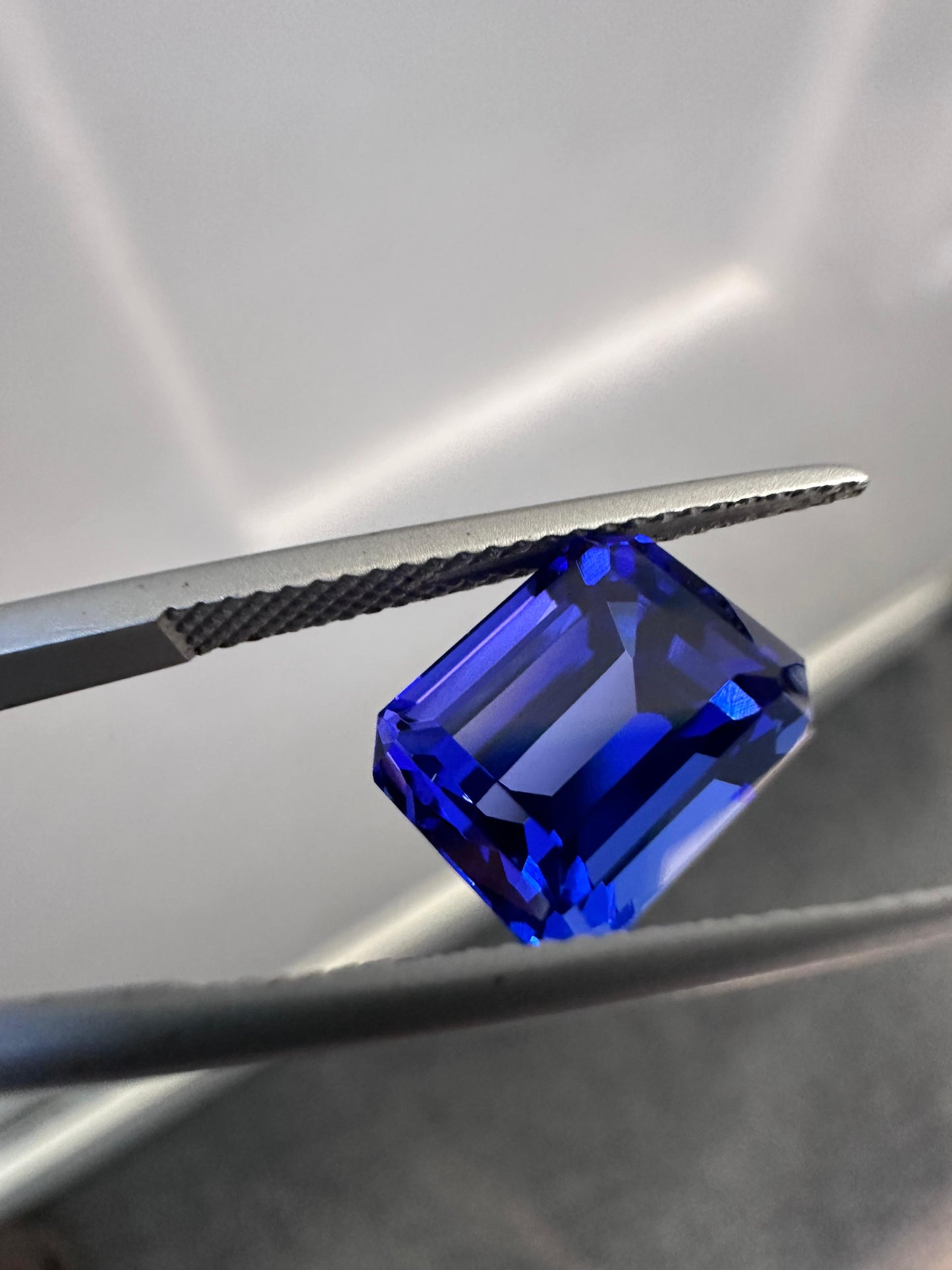 Royal Blue Elegant Tanzanite Blue Octagonal Brilliant Cut 6.09ct  Loose Gemstone
