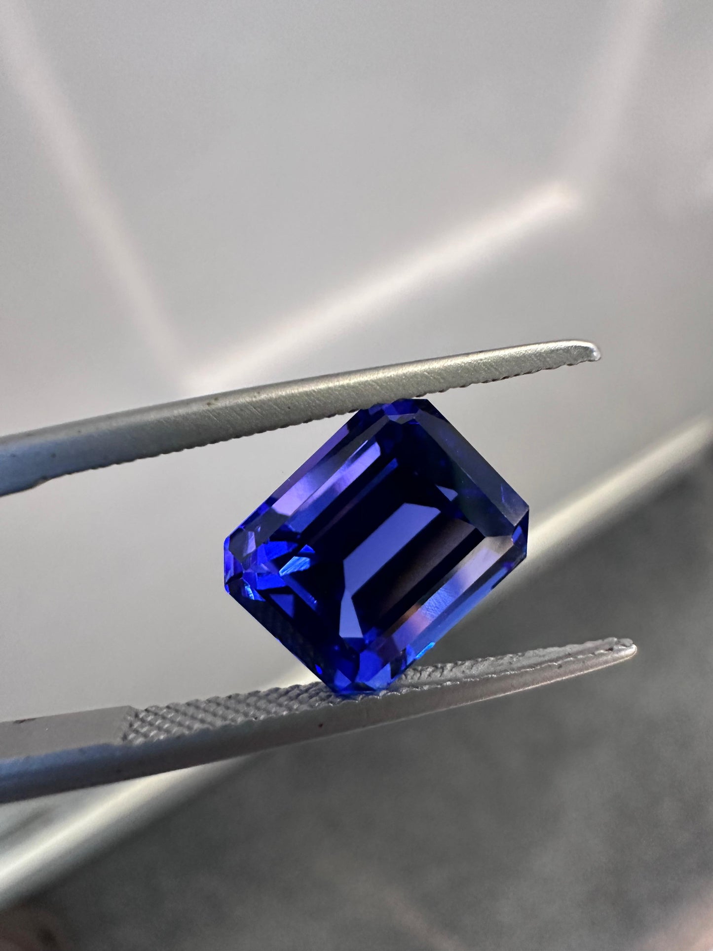 Royal Blue Elegant Tanzanite Blue Octagonal Brilliant Cut 6.09ct  Loose Gemstone
