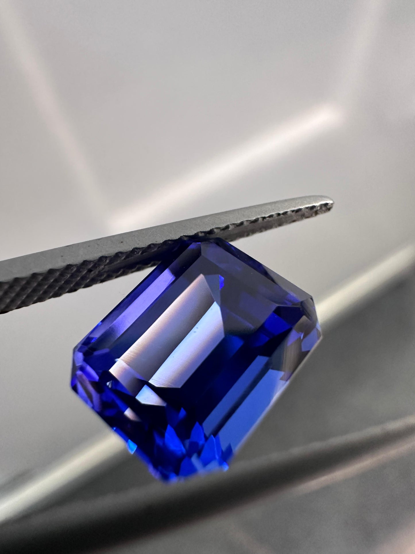 Royal Blue Elegant Tanzanite Blue Octagonal Brilliant Cut 6.09ct  Loose Gemstone