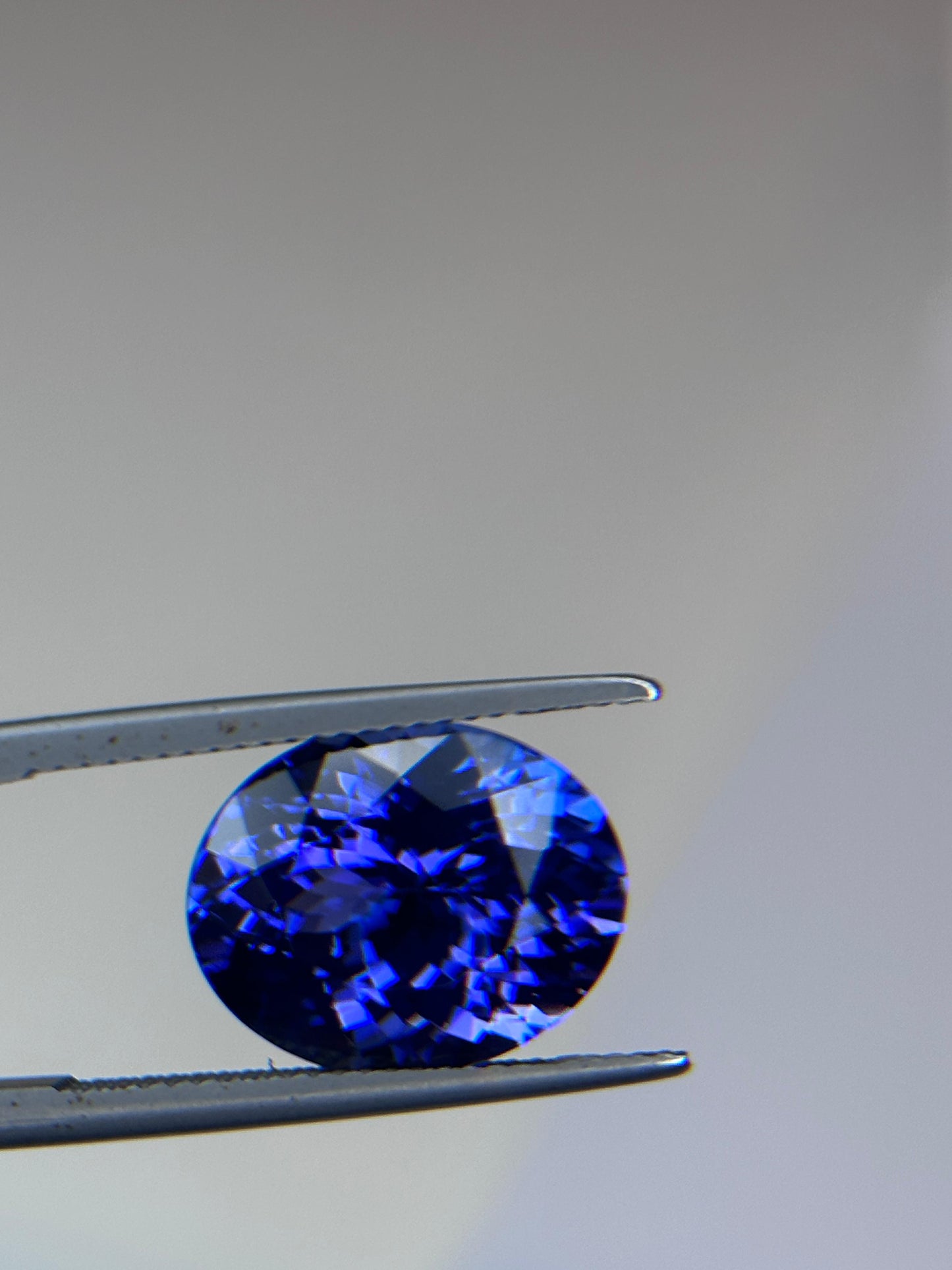 Natural Tanzanite Vivid Blue Oval Shape Brilliant Cut 9.0ct VVS Loose Gemstone Customize